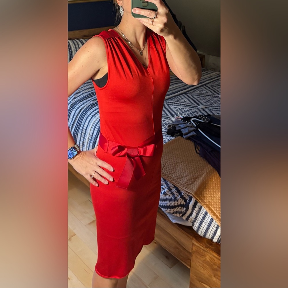 Elegant Red Sleeveless Dress